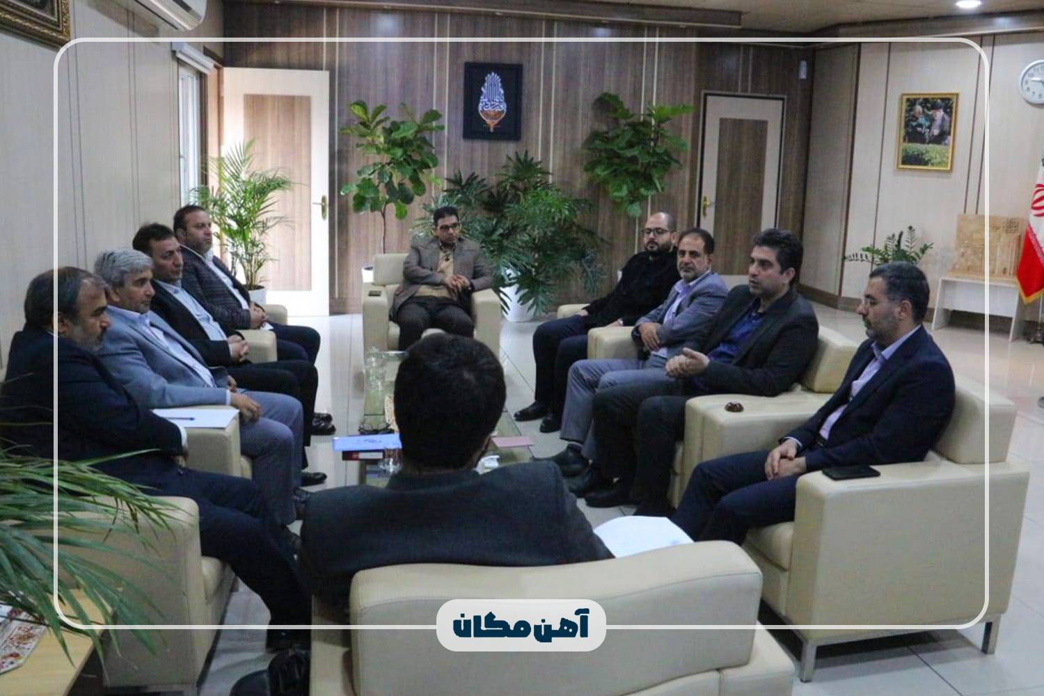 دیدار اعضای هیئت‌مدیره و امنای شرکت آهن‌مکان با شهردار منطقه 20